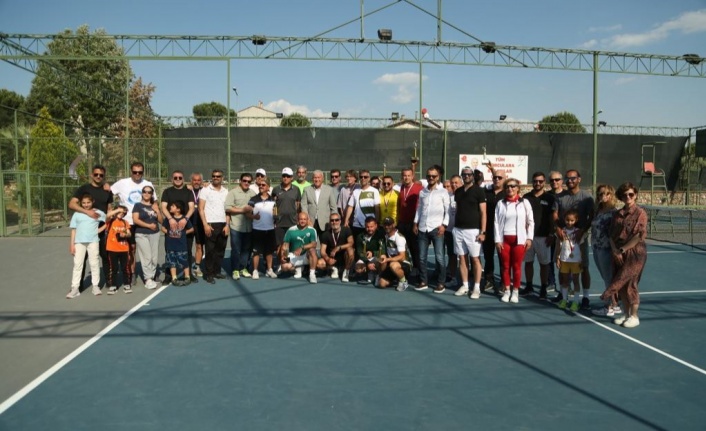 Efeler'de İncir Cup Tenis Turnuvası sona erdi